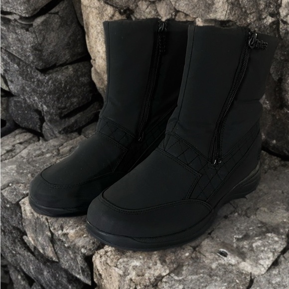 Women’s Totes winter black boots - Picture 1 of 6